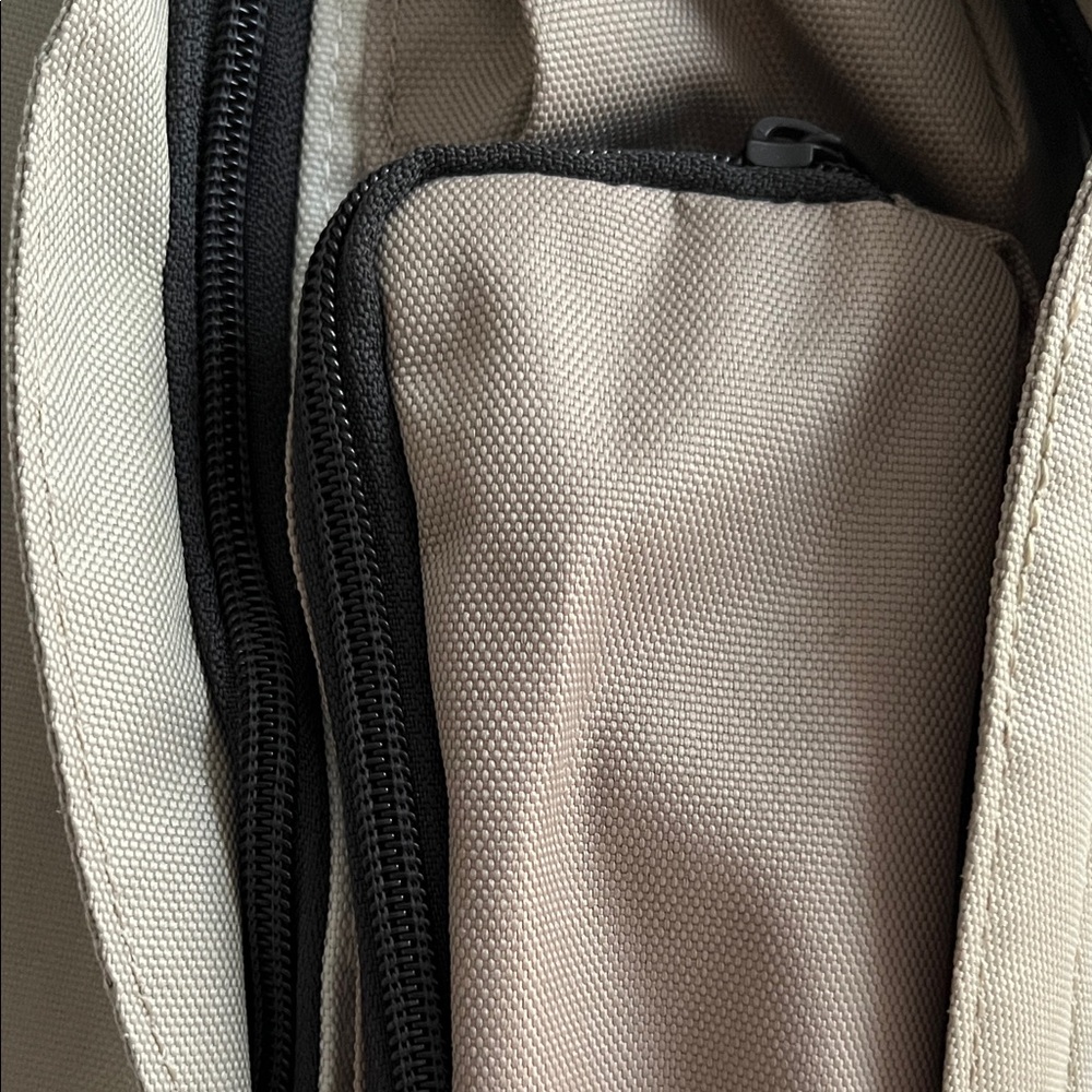 KAVU Tan Mini Sling Pack NWT - Picture 8 of 9